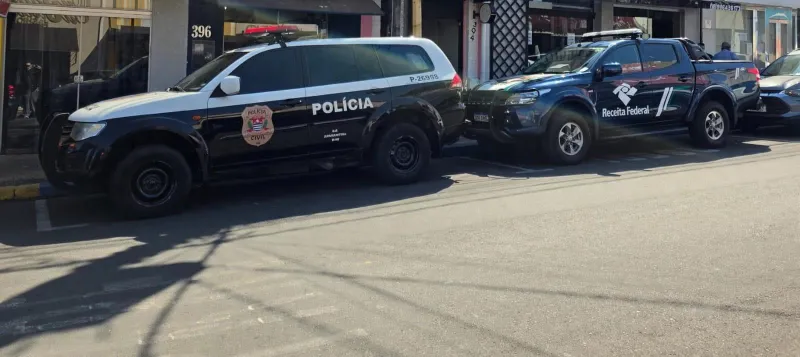 Polícia Civil e Receita Federal cumpriram mandados contra comércio irregular de mercadorias em Adamantina (SP) |