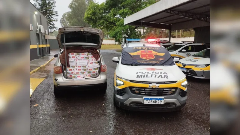 Motorista saiu do veículo e fugiu a pé para uma área de mata |