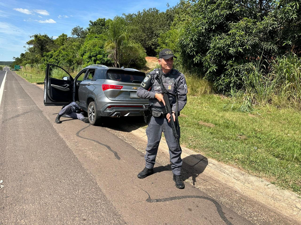 Quase 40kg de pasta base de cocaína eram transportados em fundo falso |