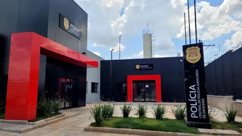 Foram apreendidas 523 gramas de maconha |