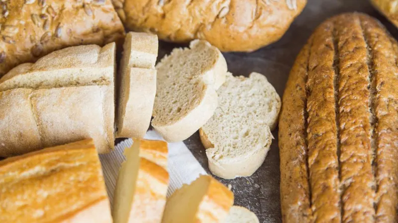 Cursos gratuitos de bolos, pães, salgados e tortas têm inscrições abertas |