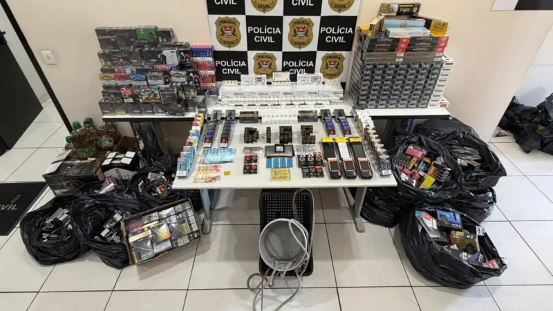 Grupo entregava mercadorias por balde.