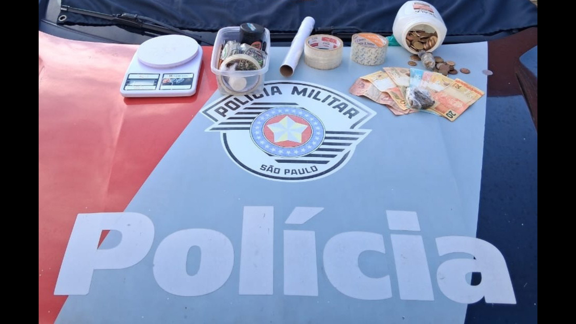 Rapaz, de 24 anos, foi preso por tráfico de droga, em Lucélia (SP) |