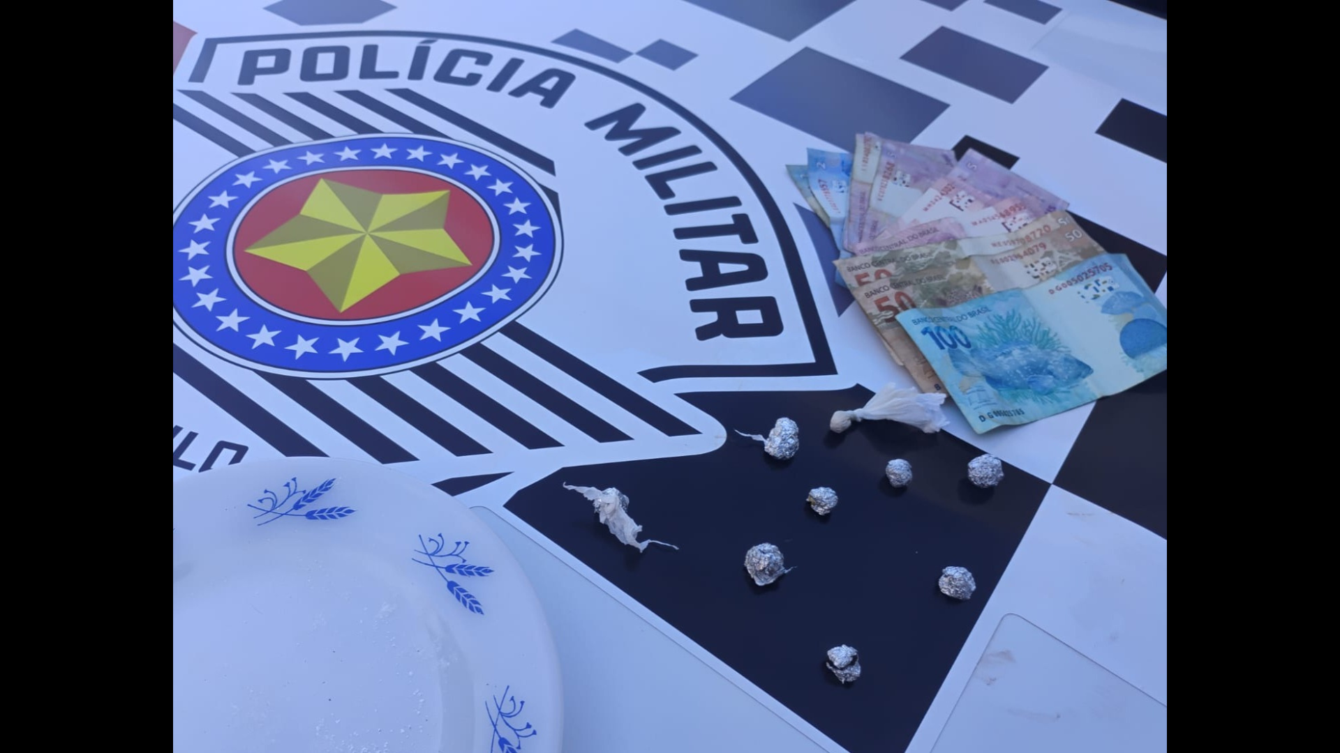 Homem, de 46 anos, foi preso em flagrante por tráfico de drogas, em Adamantina (SP) |