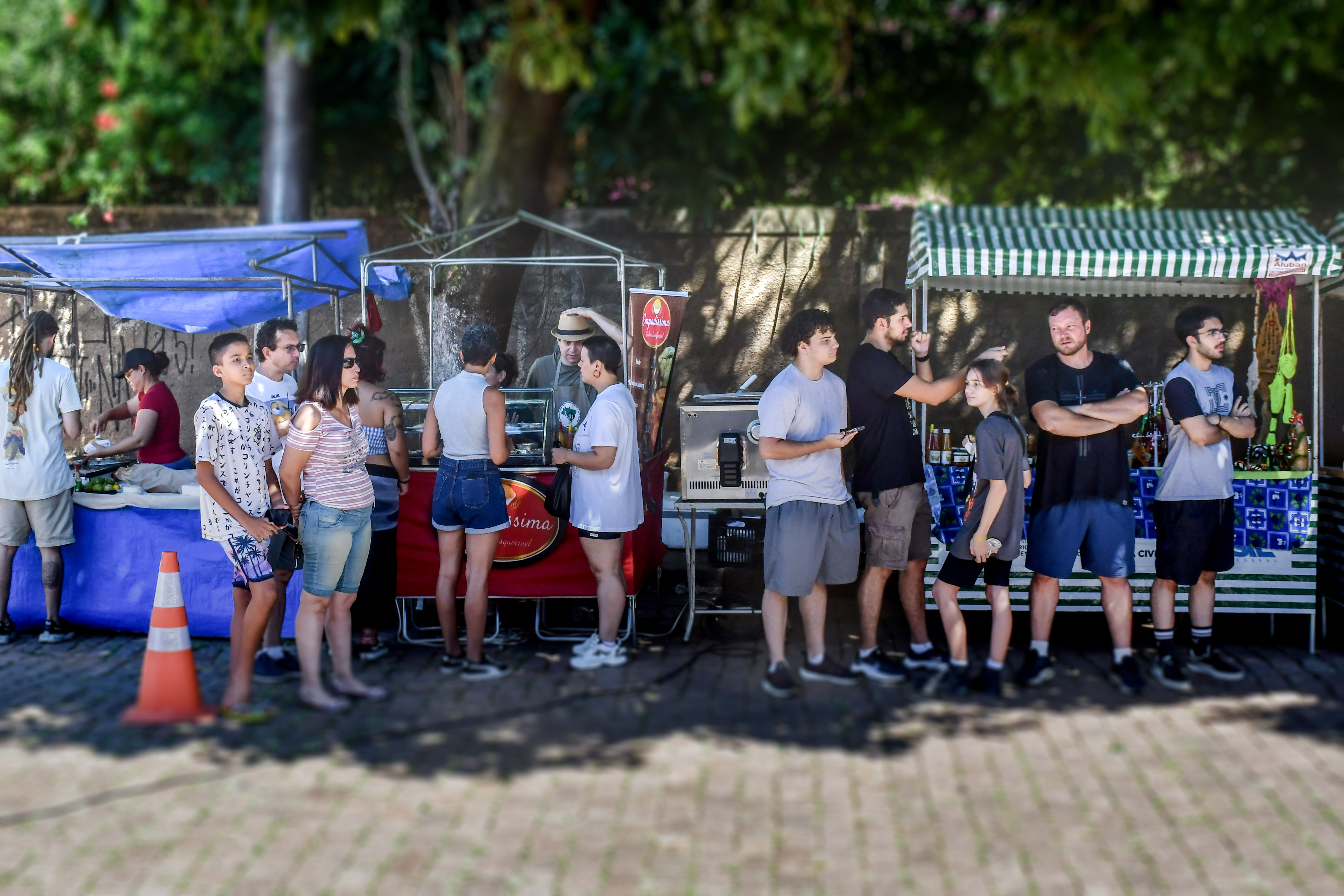 Feira da Reforma Agrária, Cultura e Economia Popular passa a acontecer às sextas-feiras