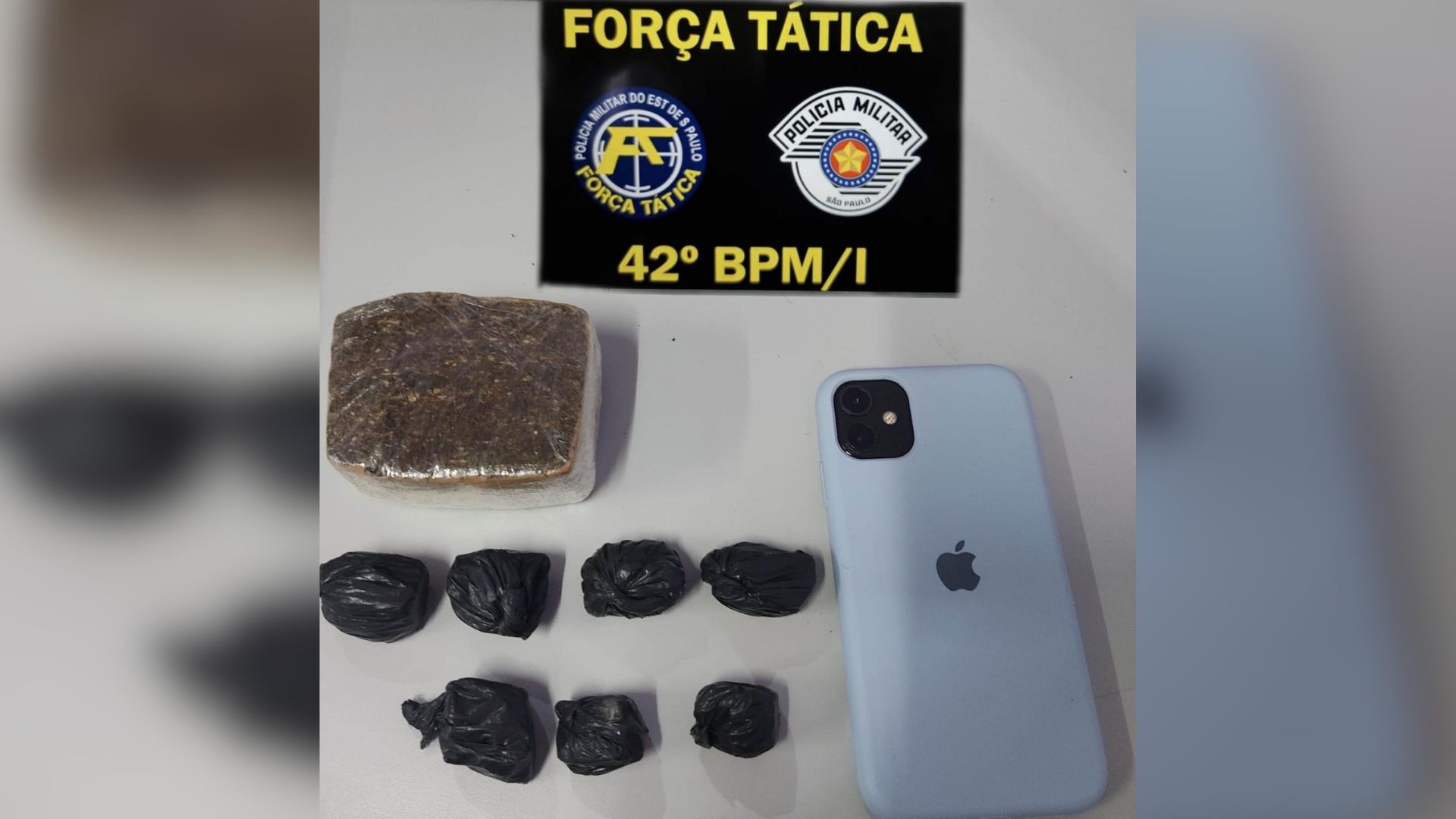 Rapaz foi preso por tráfico de drogas |