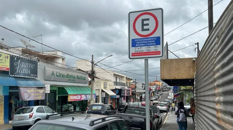 Sistema de Estacionamento Rotativo começa a funcionar a partir da próxima segunda-feira (14), nas vias do Centro, em Pirapozinho (SP) |