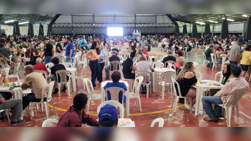 Com costelão na tábua e show de prêmios, evento será nestes sábado (12) e domingo (13) |