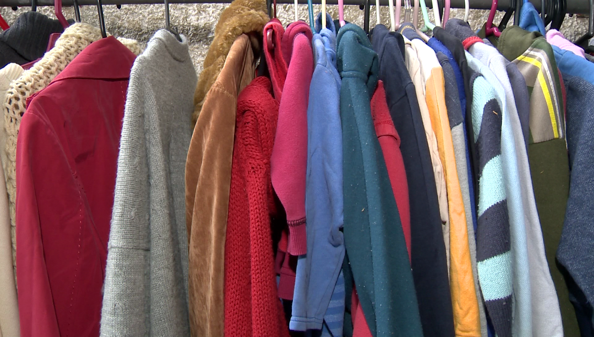 Roupas, cobertores, meias e toucas em bom estado podem ser doadas