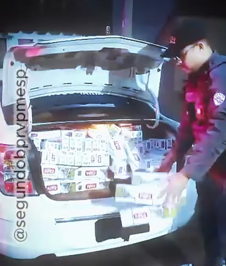 Cigarros contrabandeados foram apreendidos em Presidente Bernardes (SP) |