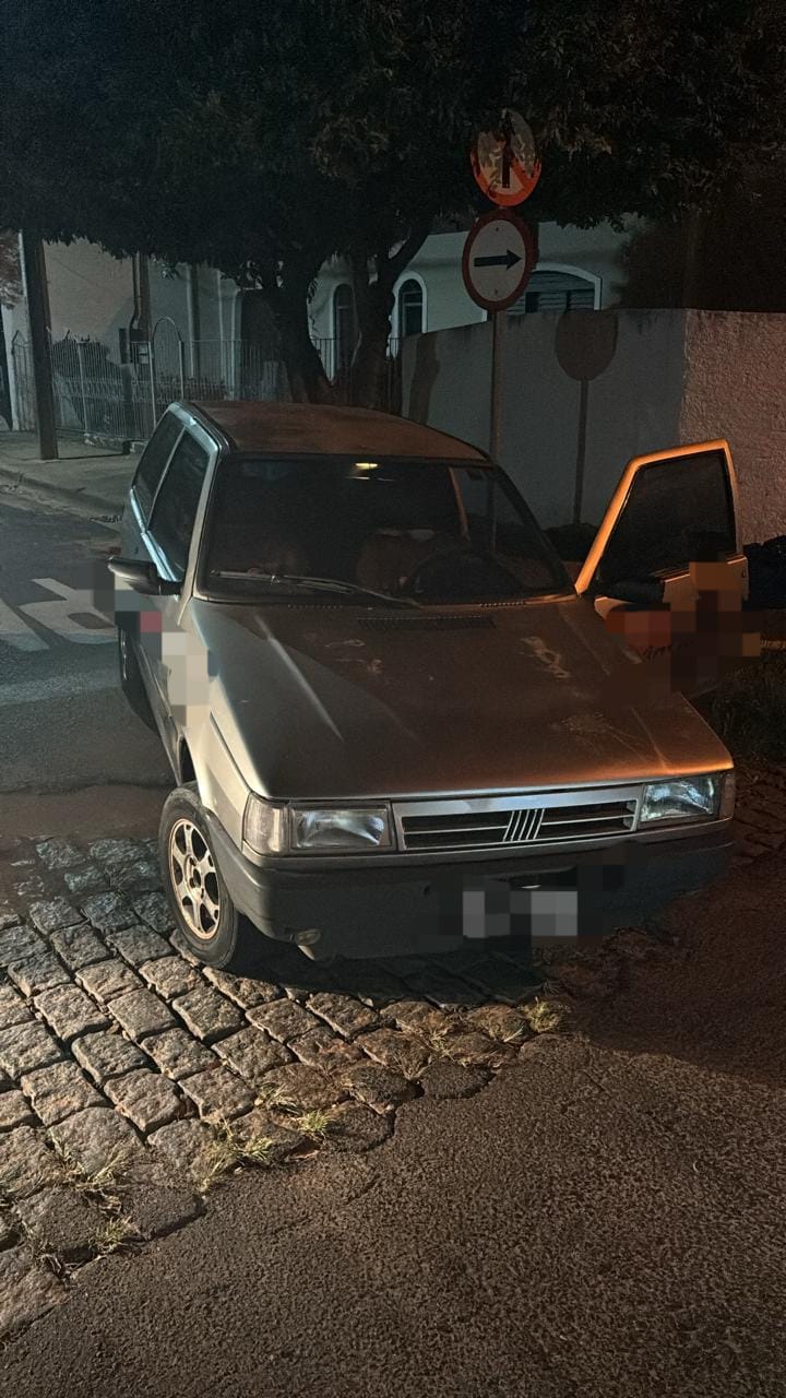 Envolvido foi flagrado vendendo o estepe |