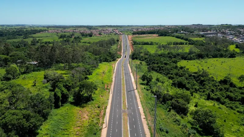 Dispositivo tem previsão de funcionamento a partir de 1º de setembro na avenida que faz a ligação entre os bairros Jardim Humberto Salvador e Conjunto Habitacional João Domingos Netto, em Presidente Prudente (SP) |