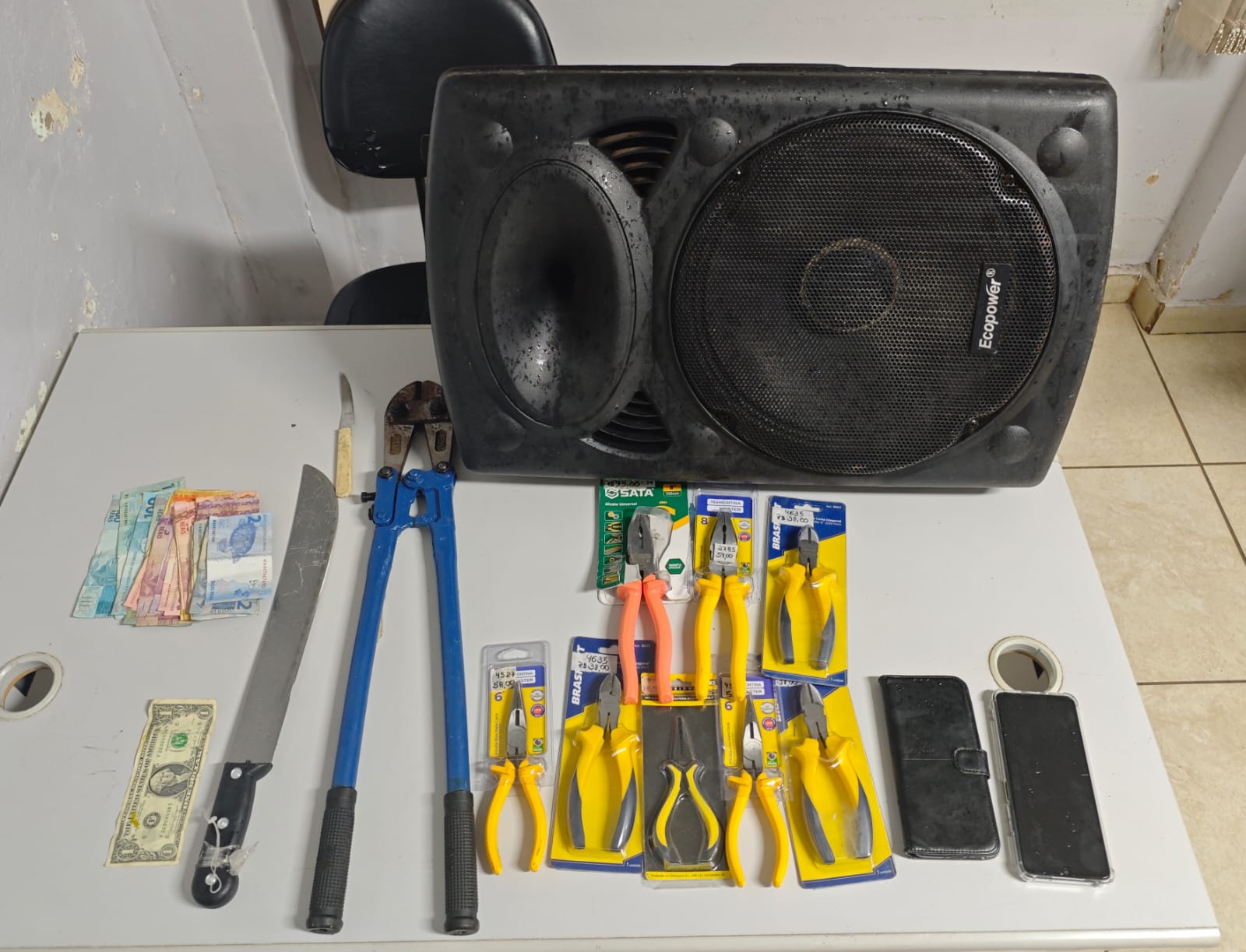 Envolvidos foram localizados na Rua Aracajú.