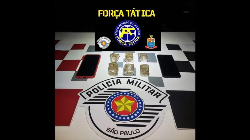 Foram apreendidos dois celulares e seis porções de maconha em Dracena (SP) |
