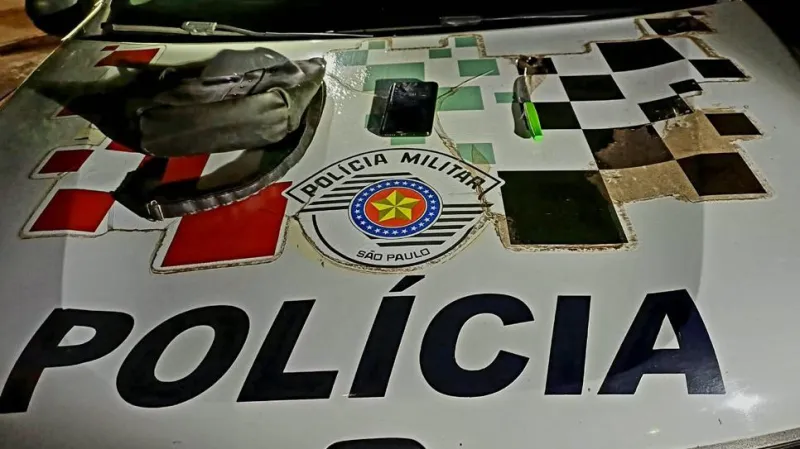 Sobrinha armada com faca rouba celular da tia idosa em Osvaldo Cruz |
