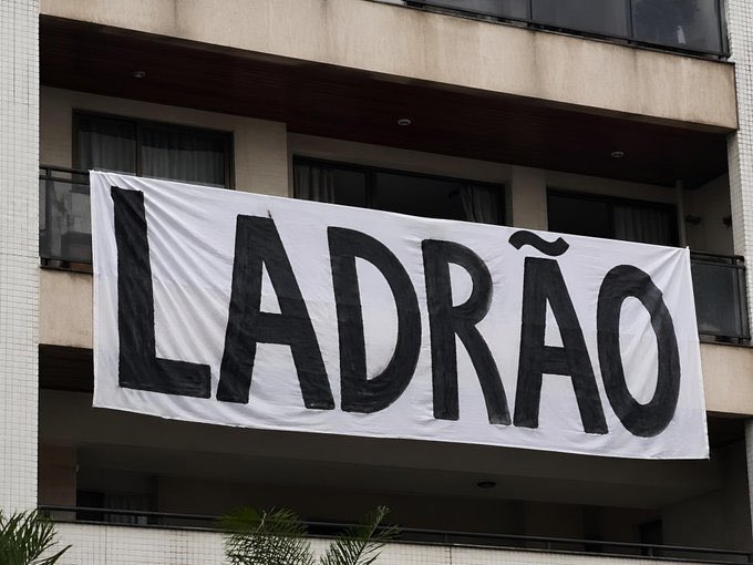 Morador disse que a manifestação não era ‘contra uma pessoa específica’ |